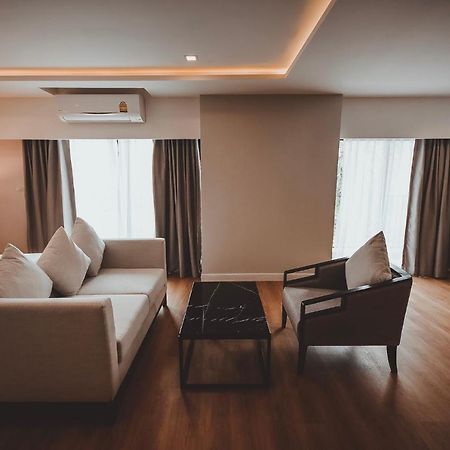 Ava Hotel 彭世洛 外观 照片