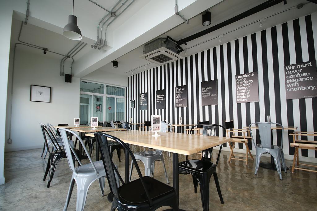 Ava Hotel 彭世洛 外观 照片