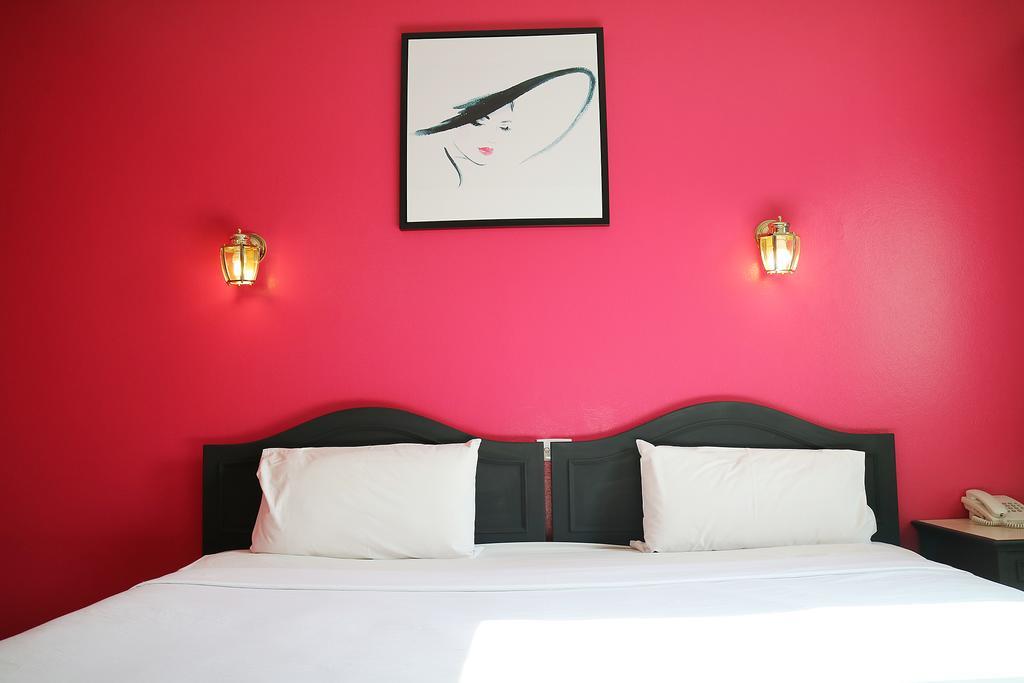 Ava Hotel 彭世洛 外观 照片