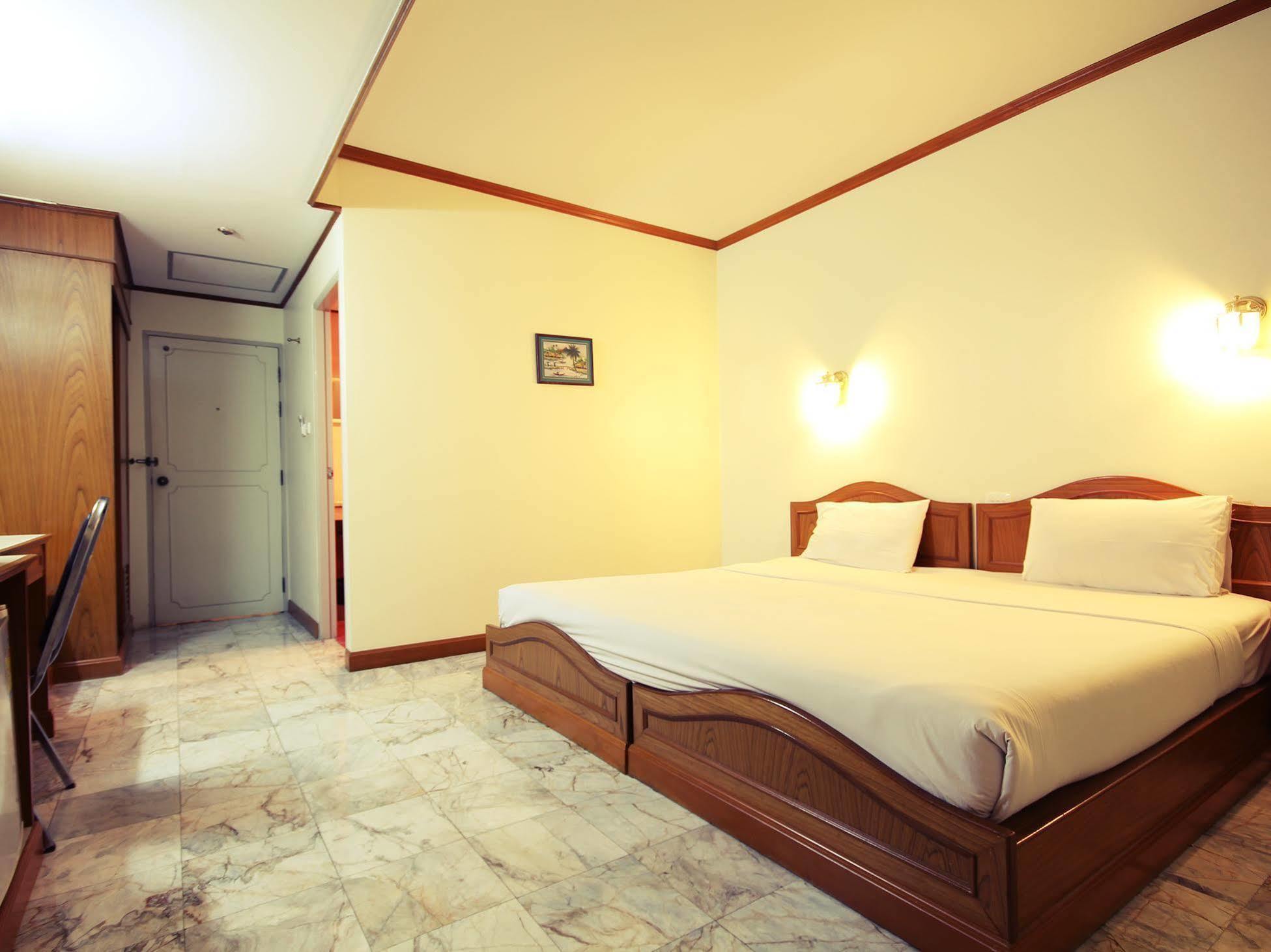 Ava Hotel 彭世洛 外观 照片