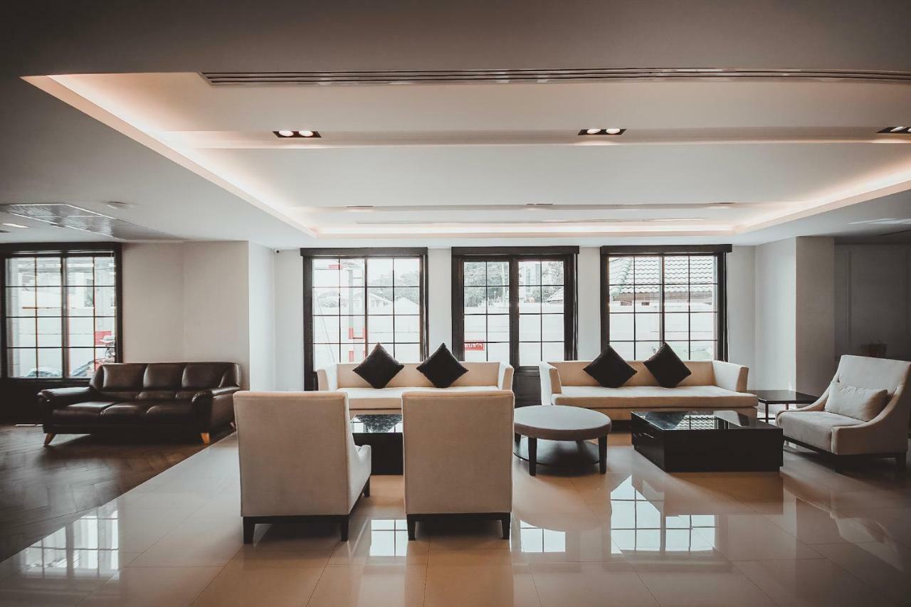 Ava Hotel 彭世洛 外观 照片