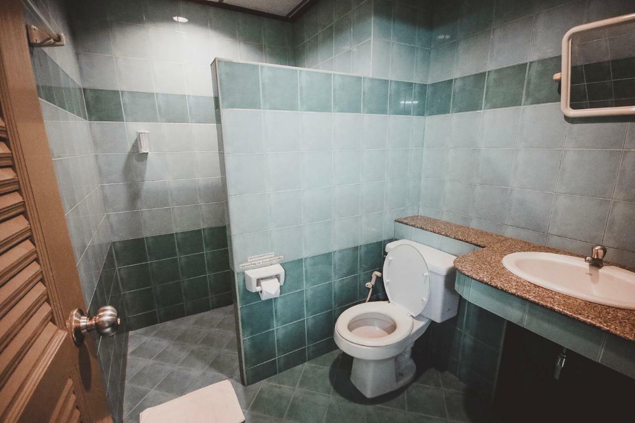 Ava Hotel 彭世洛 外观 照片